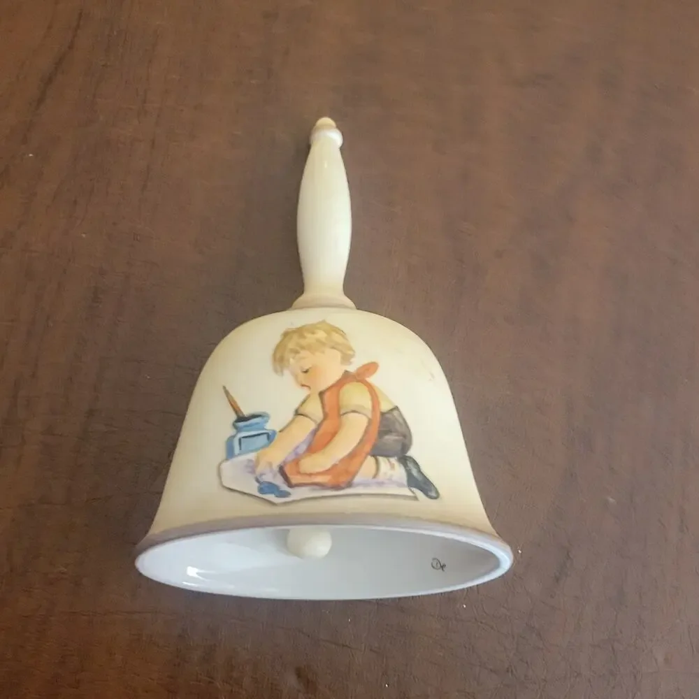 Vintage 1987 Goebel Hummel 10th Annual Bell With Loving Greetings HUM 709